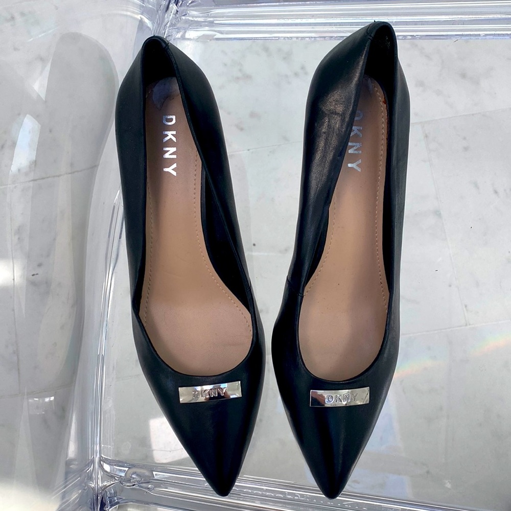 NEW DKNY heels run small